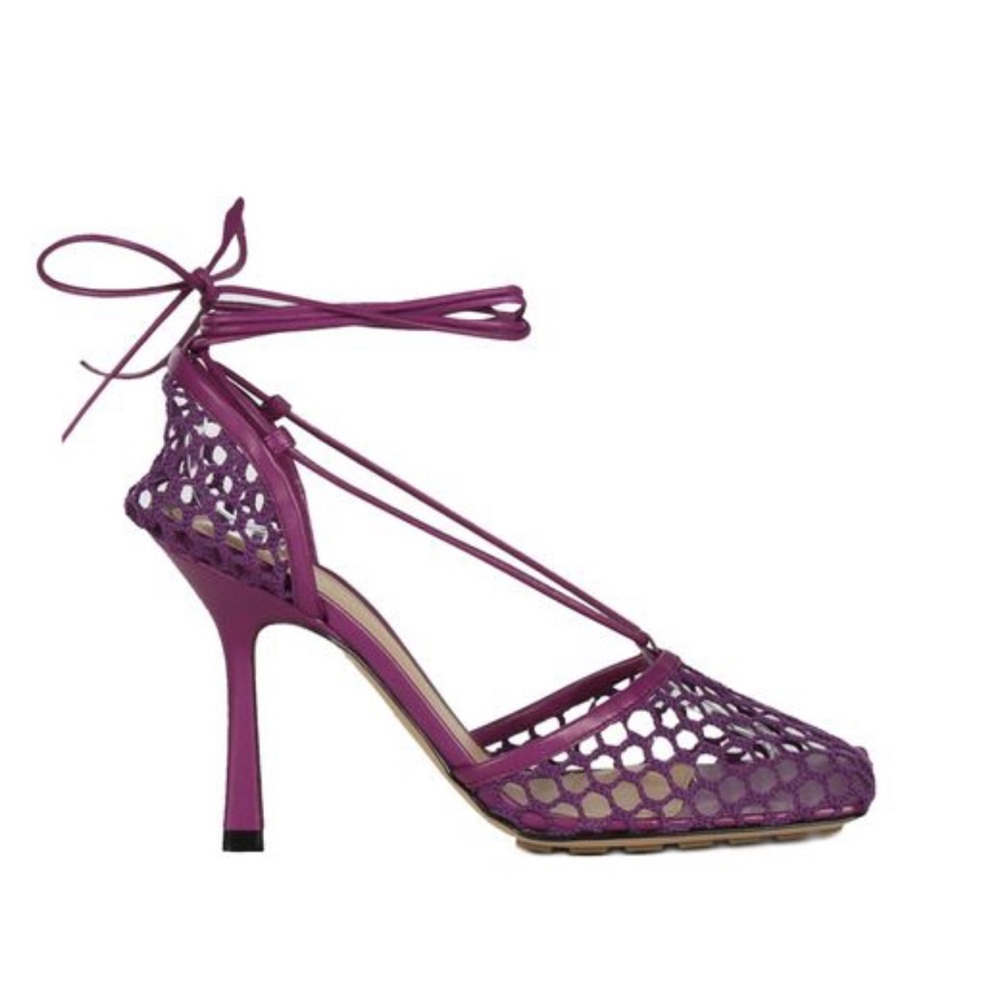 New Bottega Veneta lace Up Stretch (Venom)